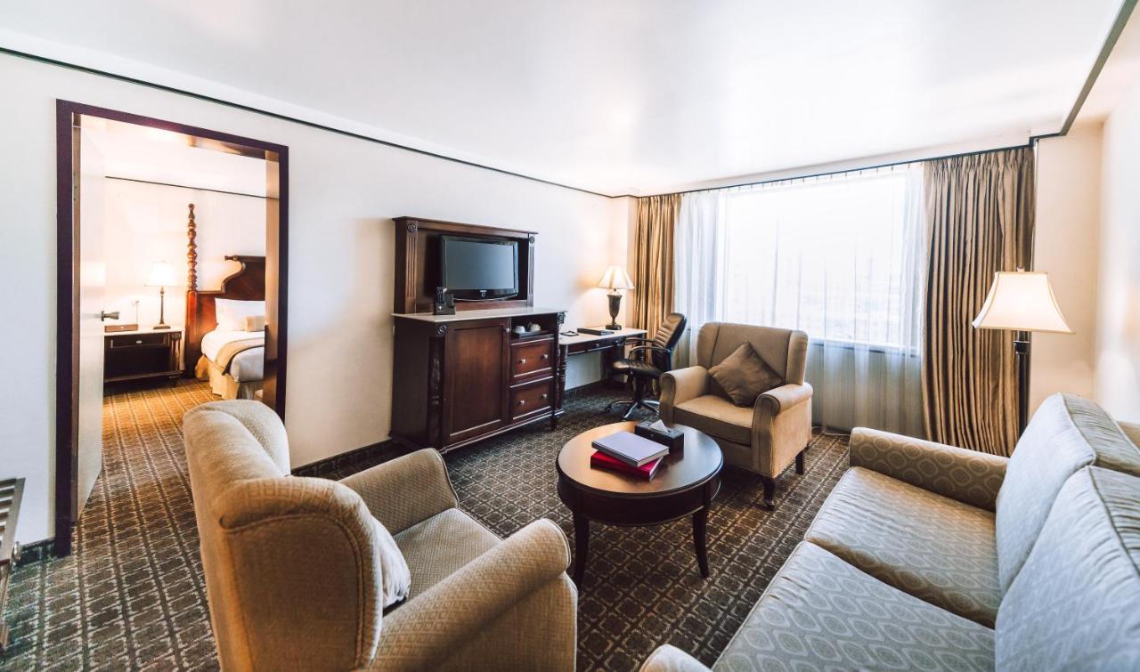 Chinggis Khaan Hotel Ulaanbaatar Exterior photo