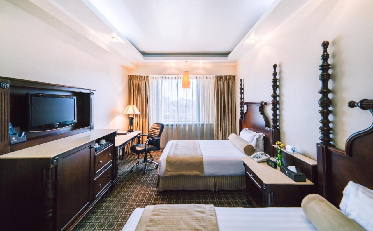 Chinggis Khaan Hotel Ulaanbaatar Exterior photo